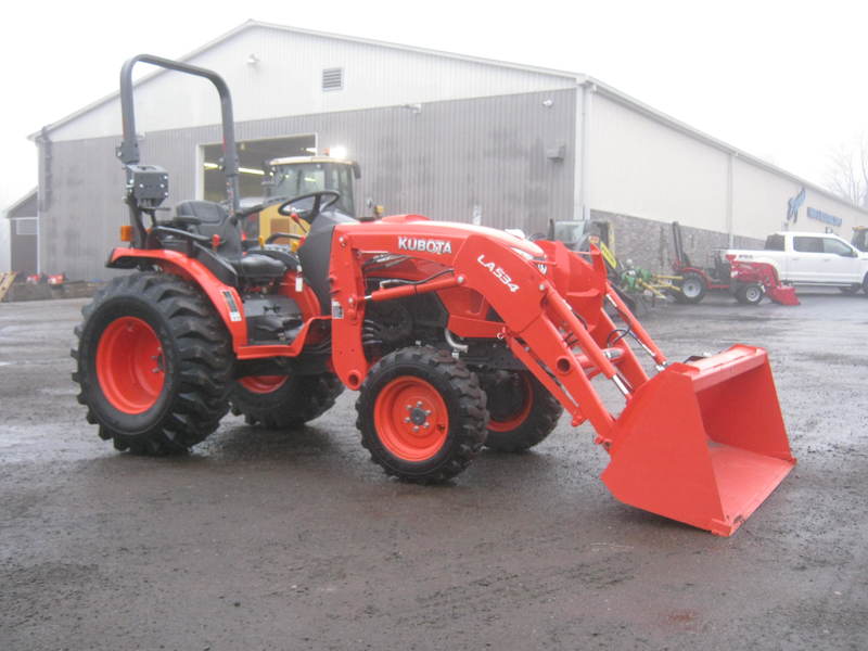 Agriculture  2019 Kubota B3350 Tractor - We Finance All Types of Credit! Photo